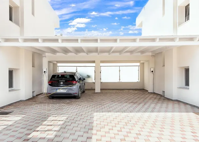 Myrto * Ialysos (Rhodes)